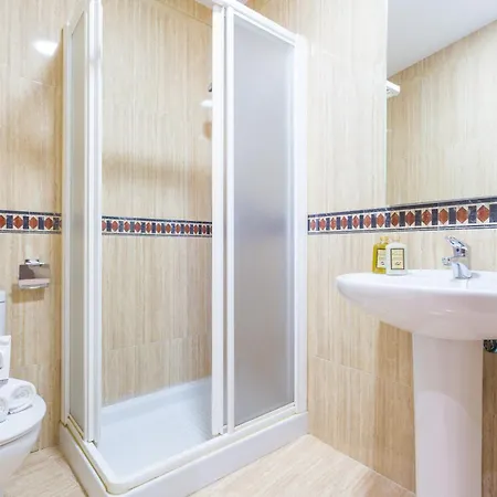 Centro Elvira Apartment